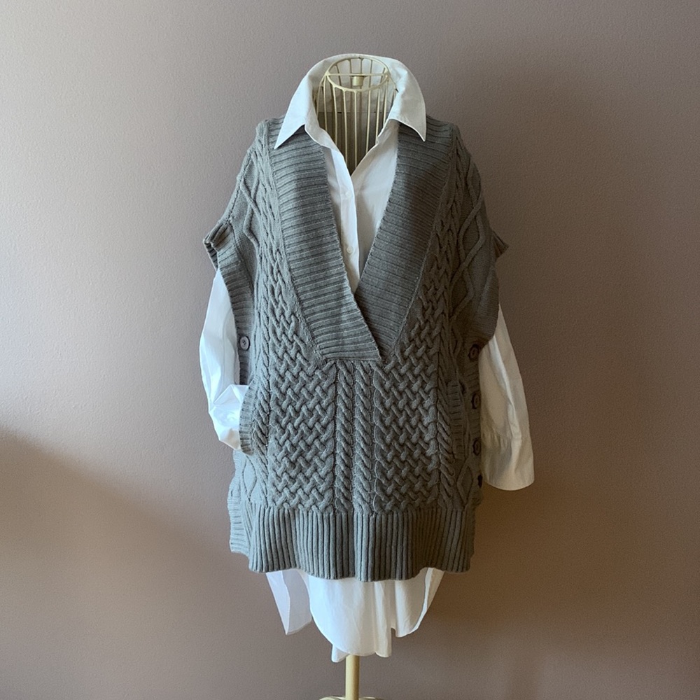Haute Hippie 100% Merino wool sweater vest